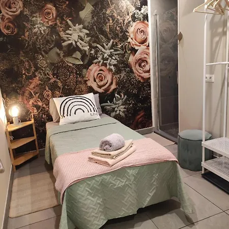 Apartment Center Flat Near The Natural Elements *